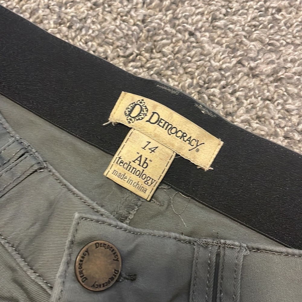 Democracy Gray/Olive Green Pants - Picture 3 of 6